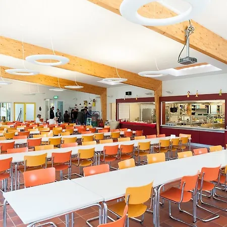 Ferienanlage Schoenhagen Albergue *